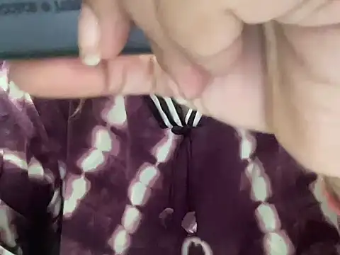 Snapshot of sassypooja chatting on March 11, 4:51 pm sassypooja online show from March 11, 4:51 pm