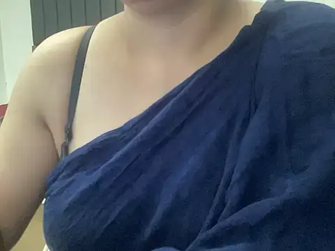 Snapshot of sassypooja chatting on March 15, 12:56 pm sassypooja online show from March 15, 12:56 pm