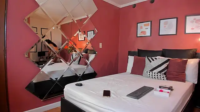 scarlet castro online show from March 3, 3:20 pm