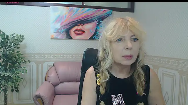 Snapshot of Anna_Diax chatting on March 17, 1:08 pm Anna Diax online show from March 17, 1:08 pm