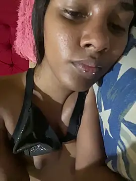 cristinamontiel online show from January 28, 2:21 am