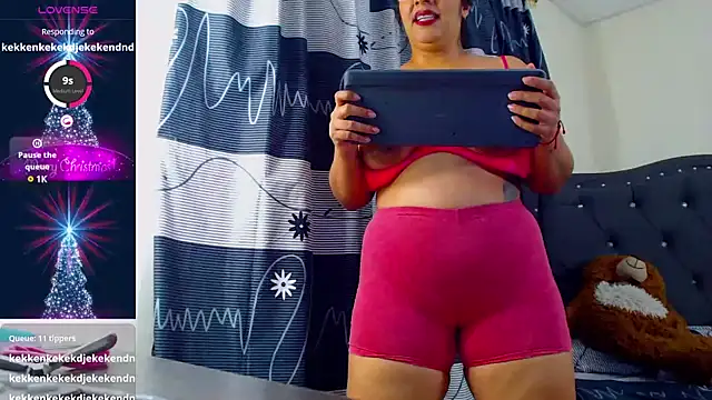 lulu ferrer online show from December 20, 10:00 pm