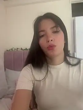 annaharper- online show from December 15, 10:07 am