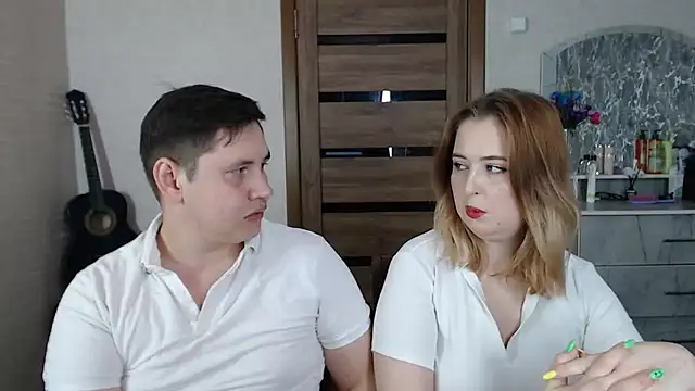 Kristy-Max online show from February 15, 4:23 pm