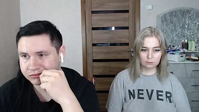 Kristy-Max online show from February 28, 8:07 pm