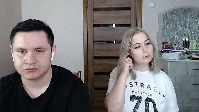 Kristy-Max online show from March 1, 2:15 am