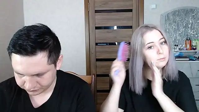 Kristy-Max online show from March 7, 6:43 pm