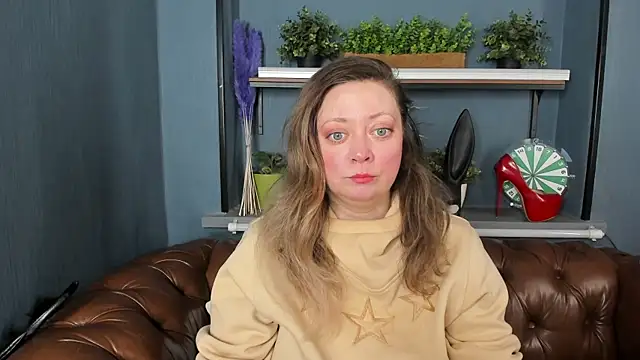 JesiaFoxi online show from February 4, 12:33 pm