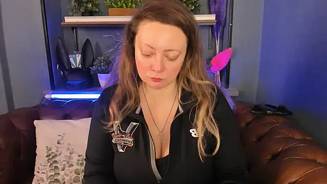 JesiaFoxi online show from March 7, 12:01 pm