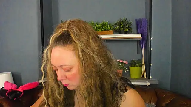 JesiaFoxi online show from March 13, 11:51 am