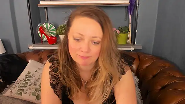 JesiaFoxi online show from March 22, 4:47 pm