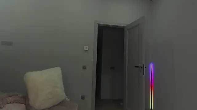 Snapshot of _cometoseeme_ chatting on October 23, 3:00 pm cometoseeme online show from October 23, 3:00 pm