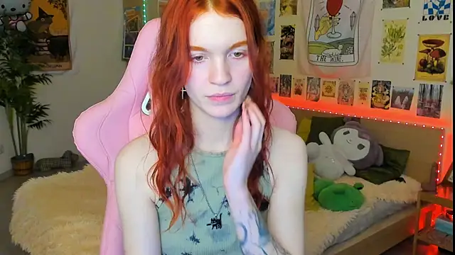 Sunny Elly online show from February 2, 12:02 pm