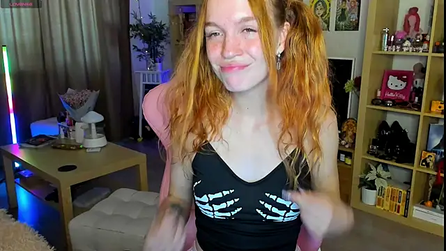 Sunny Elly online show from September 25, 7:01 am