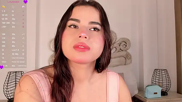 Victoria vallejo  online show from March 21, 11:33 am