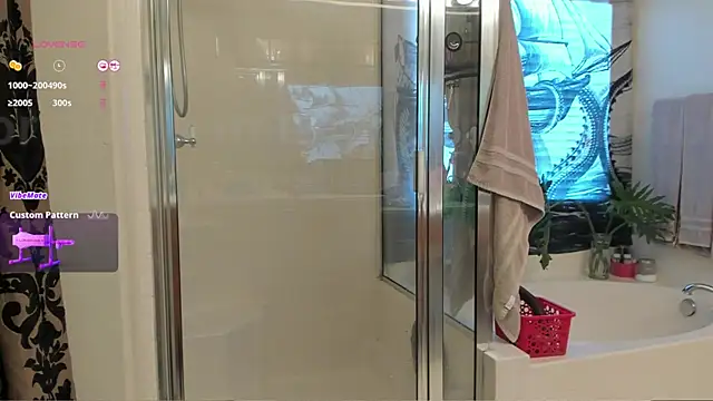 Peaches N Kreme online show from February 18, 10:14 pm