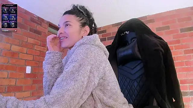 paulinabarnett- online show from January 7, 1:59 am