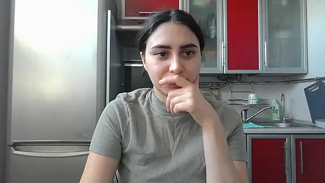 Snapshot of Kashtanka_ chatting on February 8, 7:48 am Kashtanka online show from February 8, 7:48 am