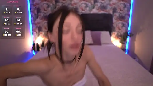 Alice Arwen online show from September 28, 6:52 am