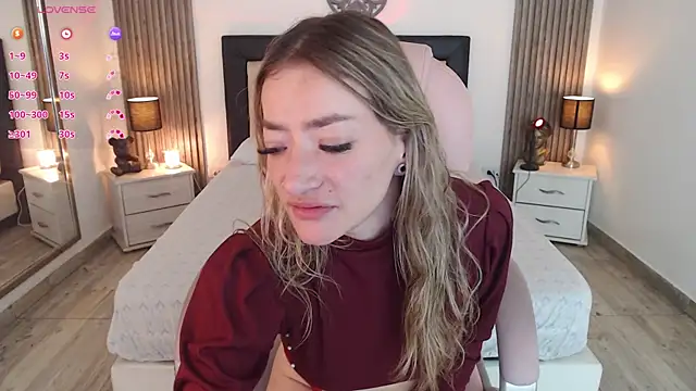 zoe jones13 online show from March 13, 6:37 am