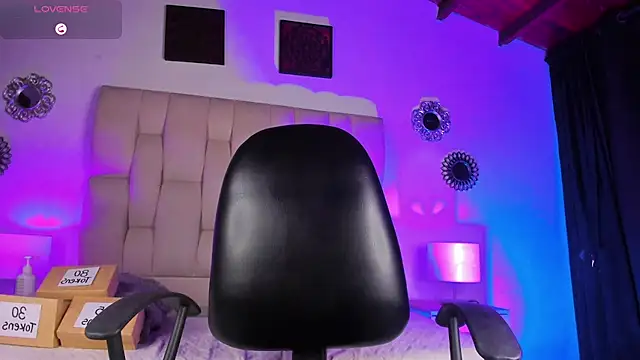 Snapshot of Mia_ross16 chatting on January 13, 10:24 pm Mia ross16 online show from January 13, 10:24 pm