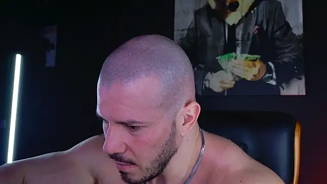 Snapshot of AngeloEric chatting on January 4, 6:40 pm AngeloEric online show from January 4, 6:40 pm