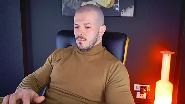 Snapshot of AngeloEric chatting on January 22, 11:01 am AngeloEric online show from January 22, 11:01 am