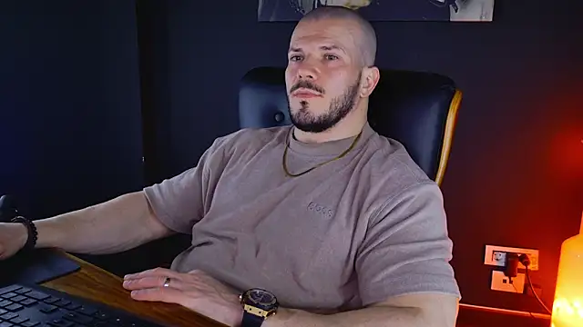 Snapshot of AngeloEric chatting on February 2, 1:08 pm AngeloEric online show from February 2, 1:08 pm