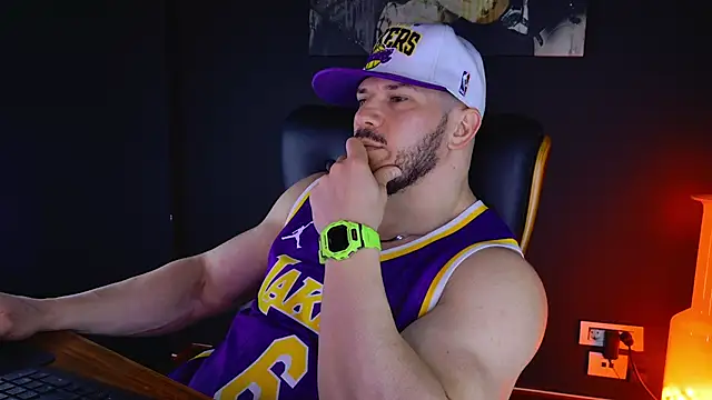 Snapshot of AngeloEric chatting on February 3, 2:02 pm AngeloEric online show from February 3, 2:02 pm