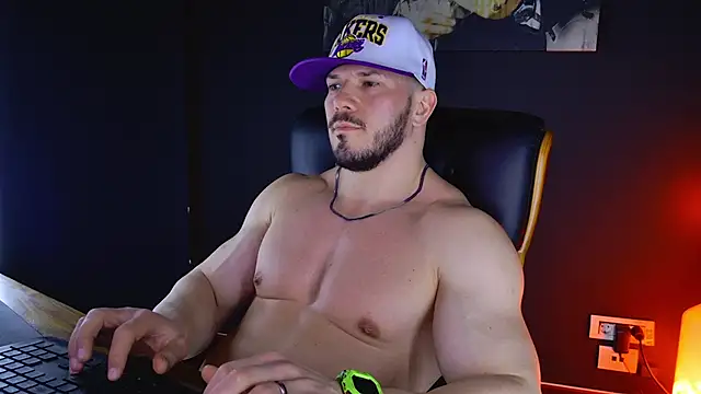 Snapshot of AngeloEric chatting on February 7, 5:07 pm AngeloEric online show from February 7, 5:07 pm