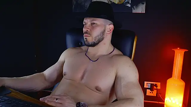 Snapshot of AngeloEric chatting on March 21, 7:57 pm AngeloEric online show from March 21, 7:57 pm