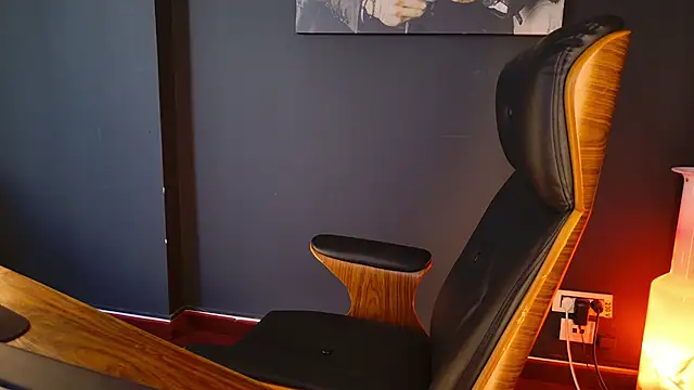 Snapshot of AngeloEric chatting on October 22, 12:38 pm AngeloEric online show from October 22, 12:38 pm