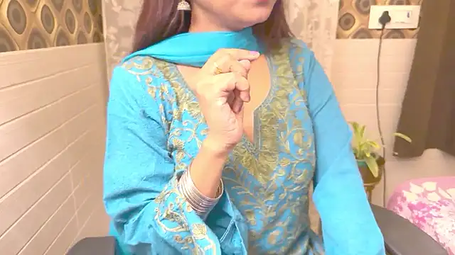 Your Sassy Goddess online show from January 17, 5:08 pm