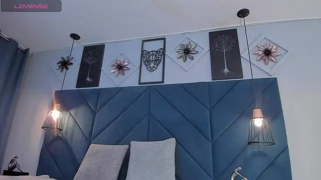 dyvis 22 online show from February 9, 10:11 pm