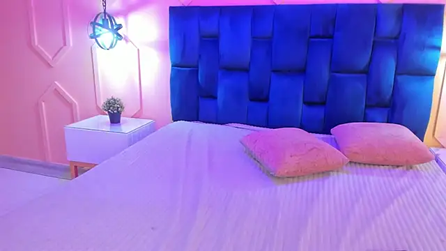 dyvis 22 online show from February 18, 8:36 pm