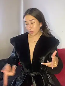 Snapshot of _Luuna chatting on March 21, 5:34 pm Luuna online show from March 21, 5:34 pm