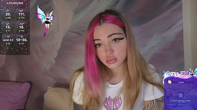 Snapshot of Coralie20_ chatting on March 16, 10:33 am Coralie20 online show from March 16, 10:33 am