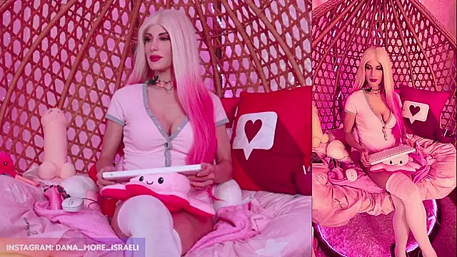 Snapshot of dana_more chatting on November 14, 10:36 am dana more online show from November 14, 10:36 am