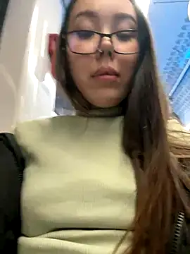 Snapshot of Asian_Asami chatting on December 1, 7:36 pm Asian Asami online show from December 1, 7:36 pm