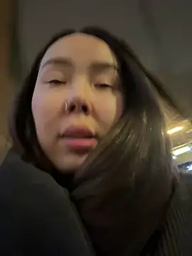 Snapshot of Asian_Asami chatting on January 2, 6:23 pm Asian Asami online show from January 2, 6:23 pm