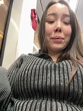 Snapshot of Asian_Asami chatting on January 17, 3:53 pm Asian Asami online show from January 17, 3:53 pm