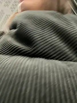 Snapshot of Asian_Asami chatting on February 21, 8:49 pm Asian Asami online show from February 21, 8:49 pm