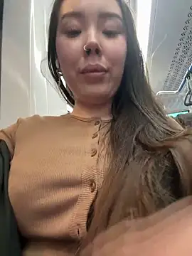 Snapshot of Asian_Asami chatting on February 26, 8:11 pm Asian Asami online show from February 26, 8:11 pm