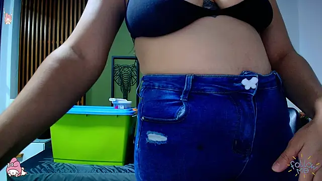 dahiana spark online show from February 17, 8:04 pm