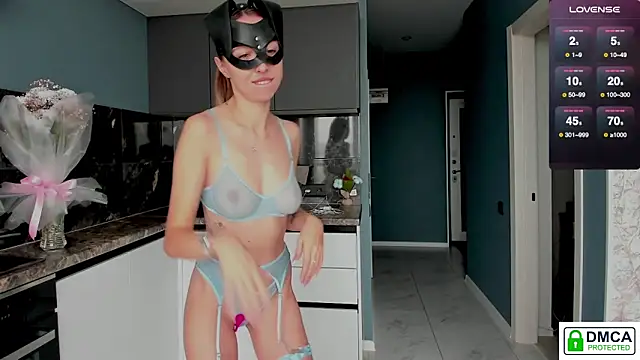 Snapshot of Black__bunny chatting on November 22, 6:12 am Black bunny online show from November 22, 6:12 am