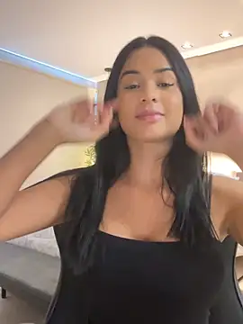 Laisabrazil online show from November 17, 5:52 pm