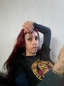 Snapshot of kriszy_baby chatting on December 2, 8:09 am kriszy baby online show from December 2, 8:09 am