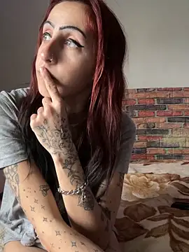 Snapshot of kriszy_baby chatting on February 14, 9:34 am kriszy baby online show from February 14, 9:34 am