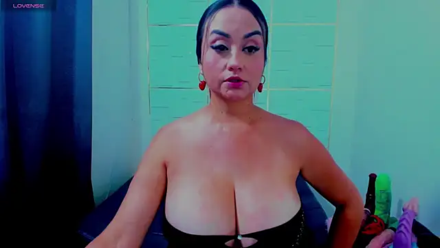 IsaSixty9 online show from March 5, 6:34 pm