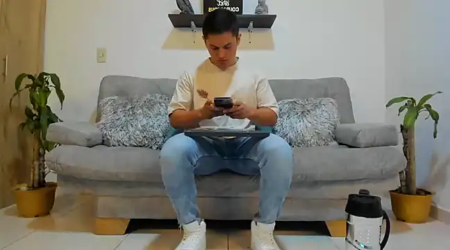 julian wallace online show from January 21, 2:26 pm